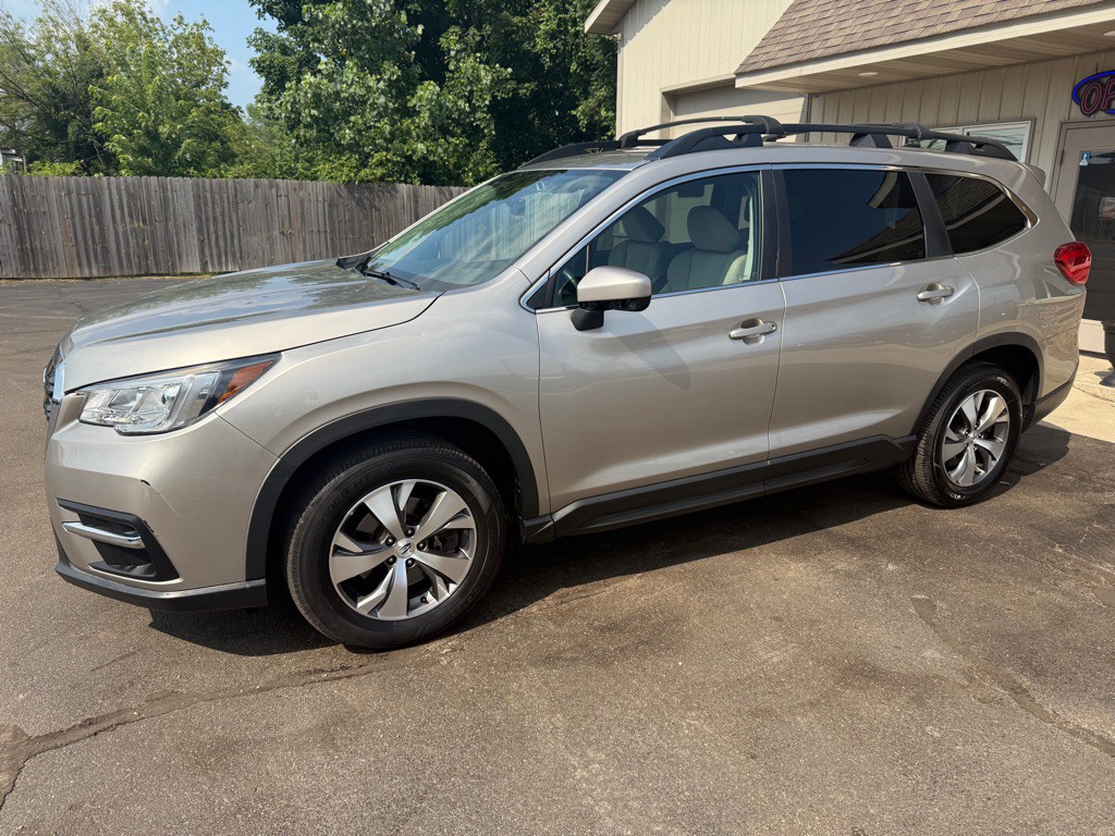 2020 Subaru Ascent Image 2