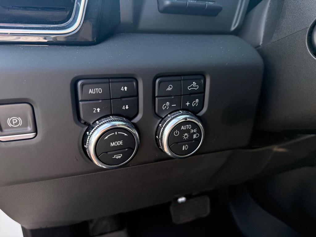 2023 GMC Sierra Image 30