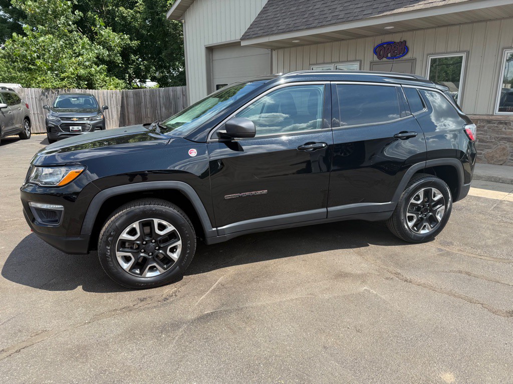 2017 Jeep Compass Image 2