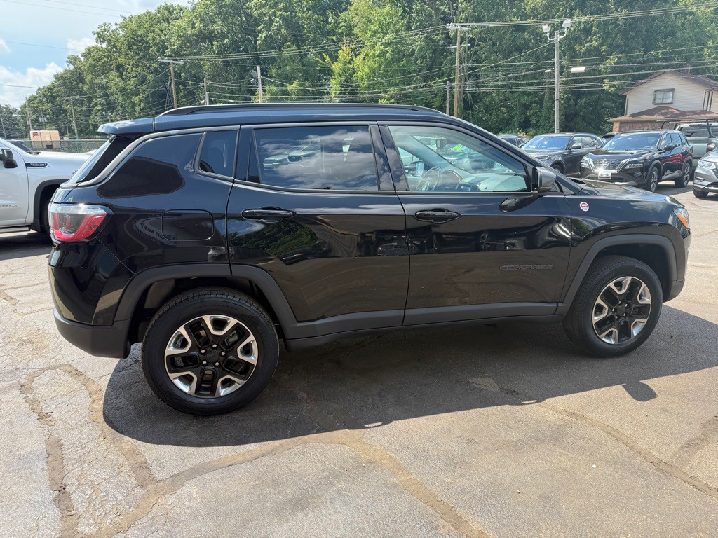 2017 Jeep Compass Image 3