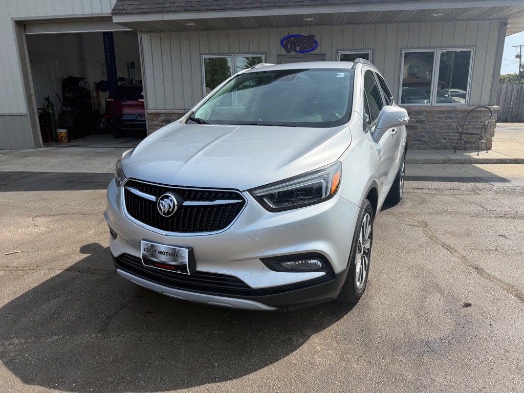 2017 Buick Enclave Image 1
