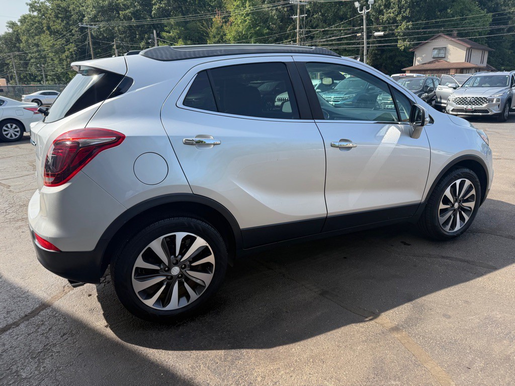 2017 Buick Enclave Image 5