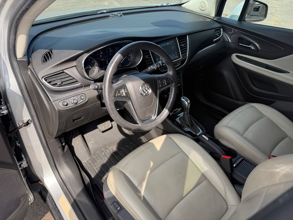2017 Buick Enclave Image 9