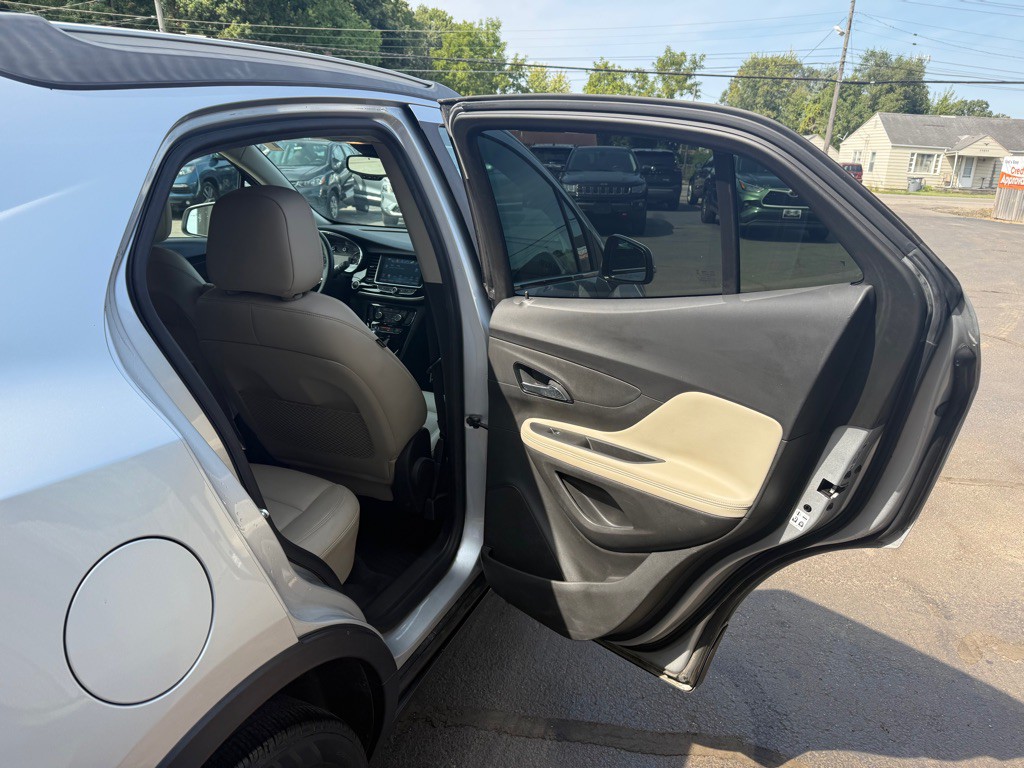 2017 Buick Enclave Image 13