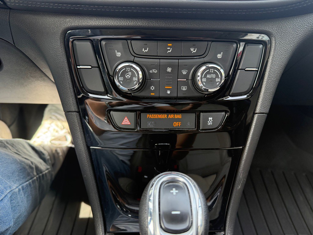 2017 Buick Enclave Image 19