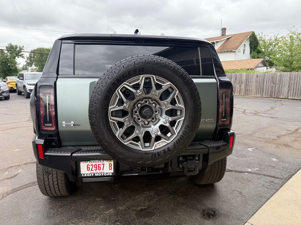 2024 GMC Hummer Suv Image 7