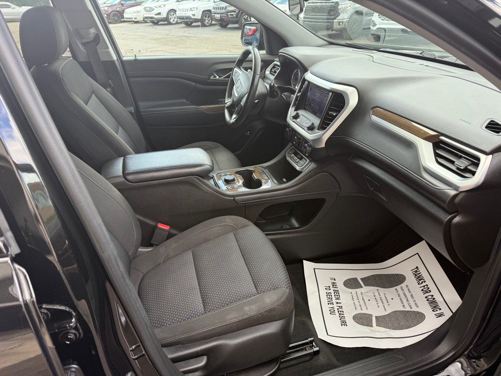 2023 GMC Acadia Image 34