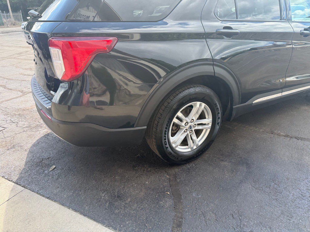 2020 Ford Explorer Image 9