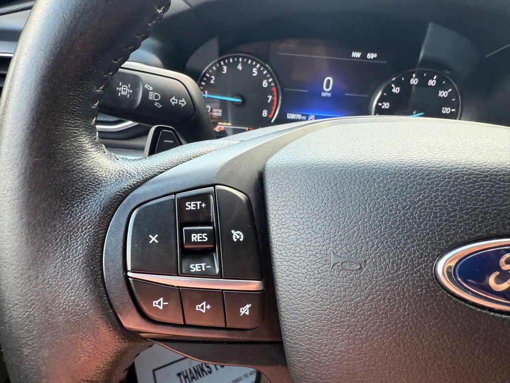 2020 Ford Explorer Image 29
