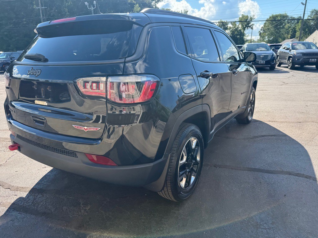 2018 Jeep Compass Image 11