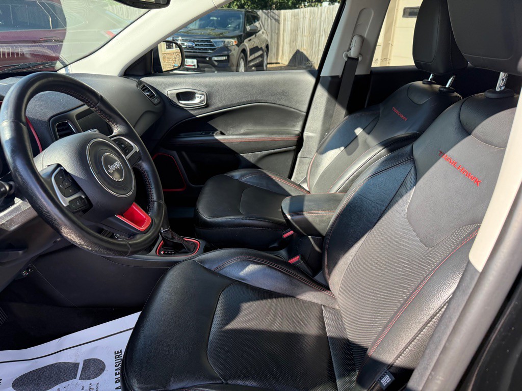 2018 Jeep Compass Image 16