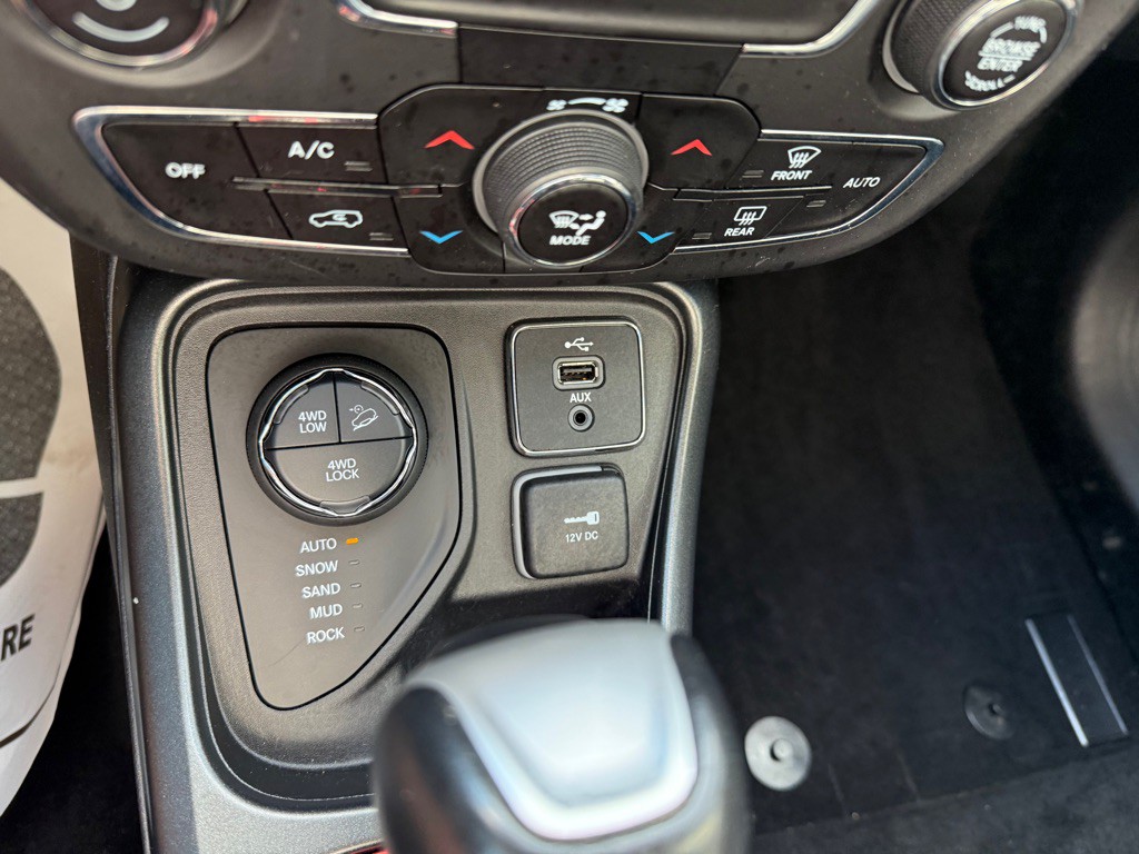 2018 Jeep Compass Image 24