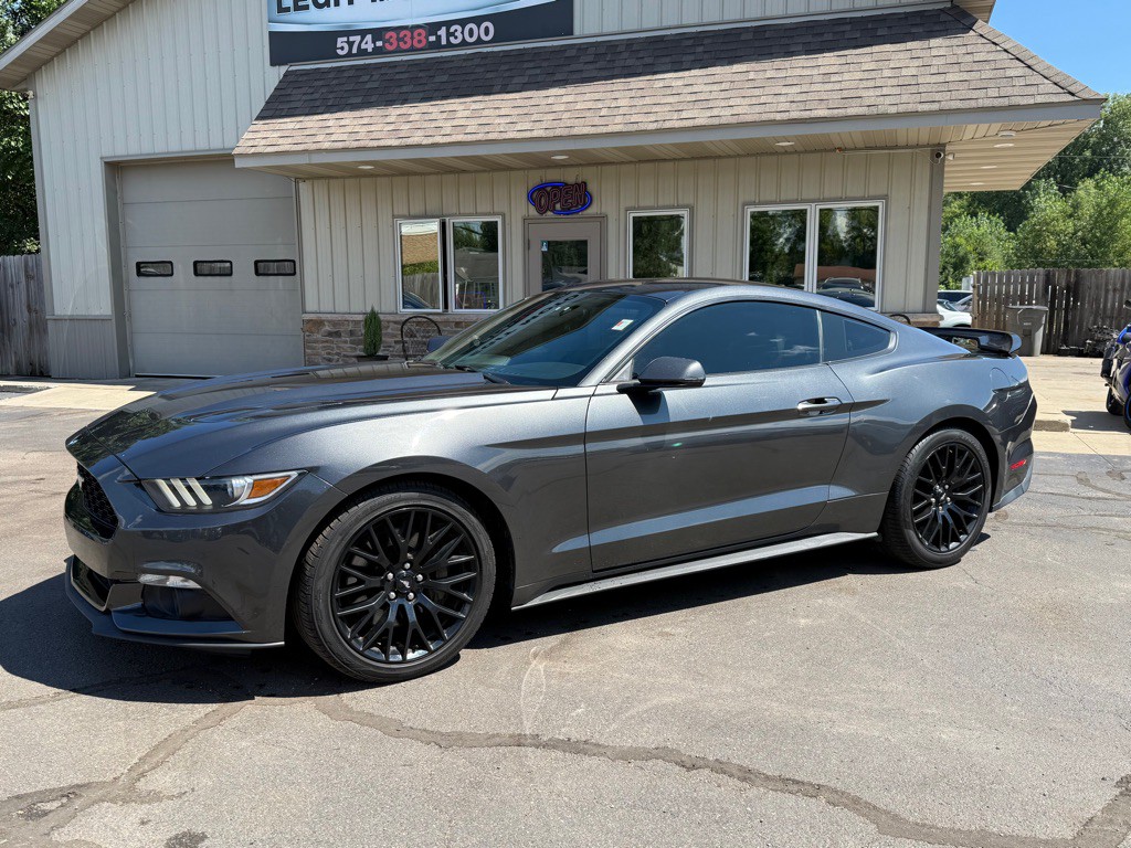 2016 Ford Mustang Image 1