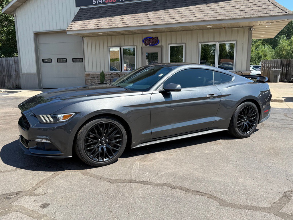 2016 Ford Mustang Image 2