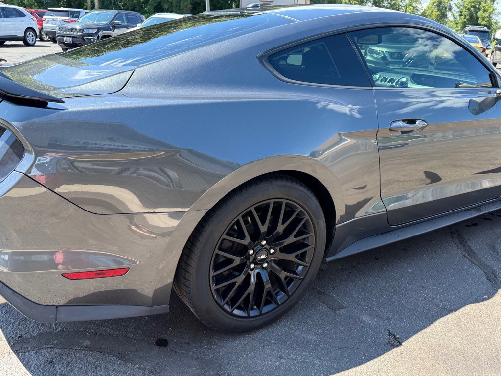 2016 Ford Mustang Image 12