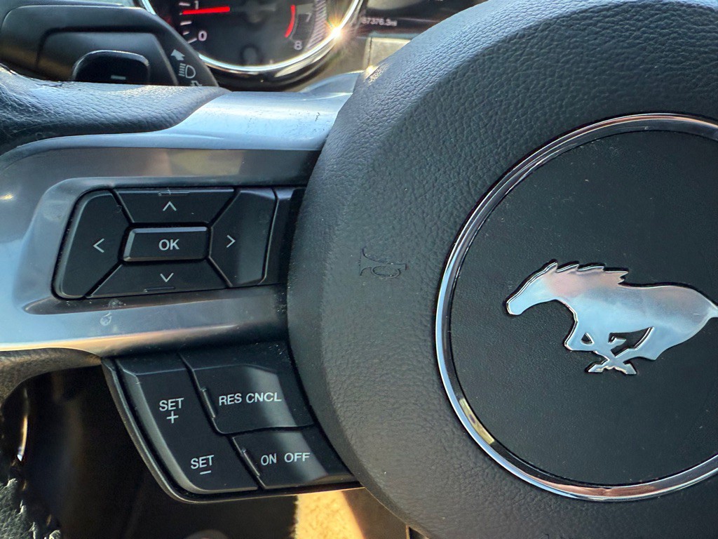 2016 Ford Mustang Image 24