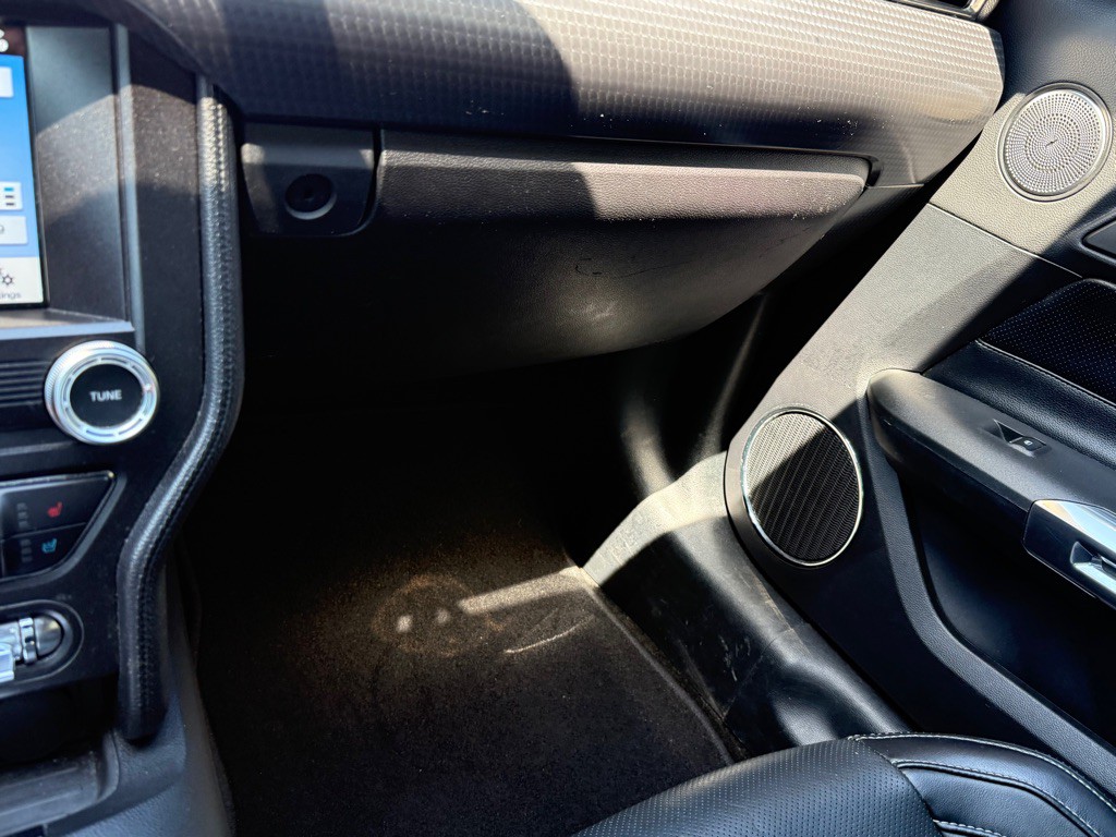 2016 Ford Mustang Image 25