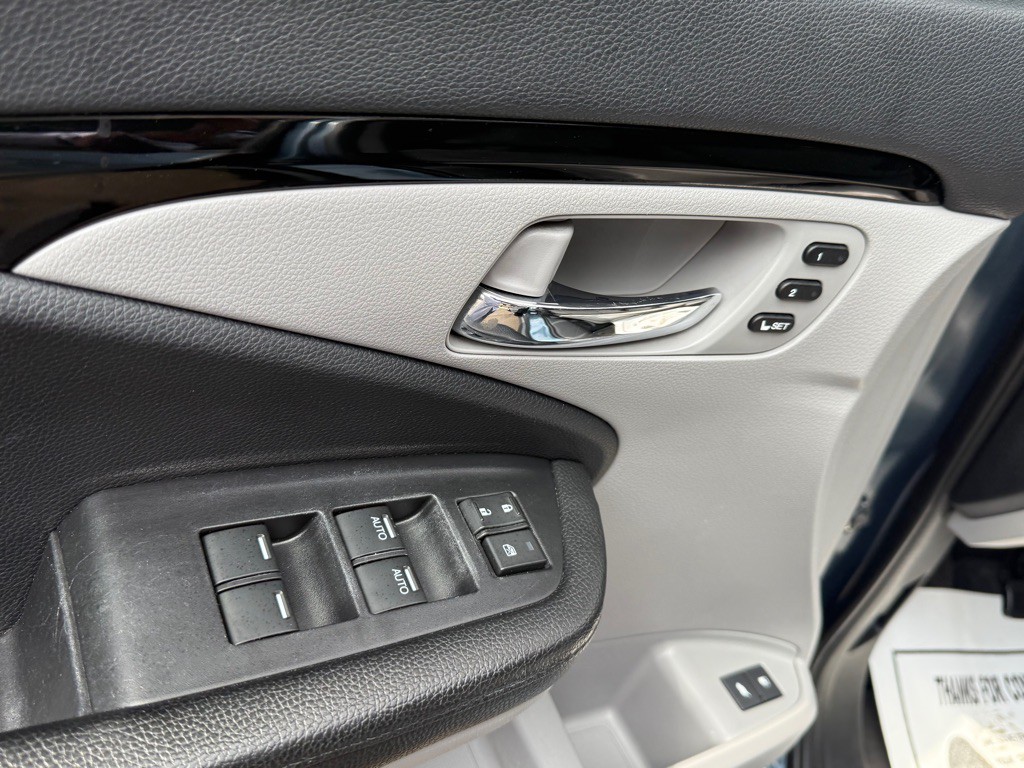 2017 Honda Pilot Image 15