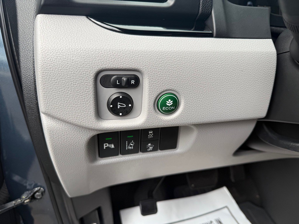 2017 Honda Pilot Image 19