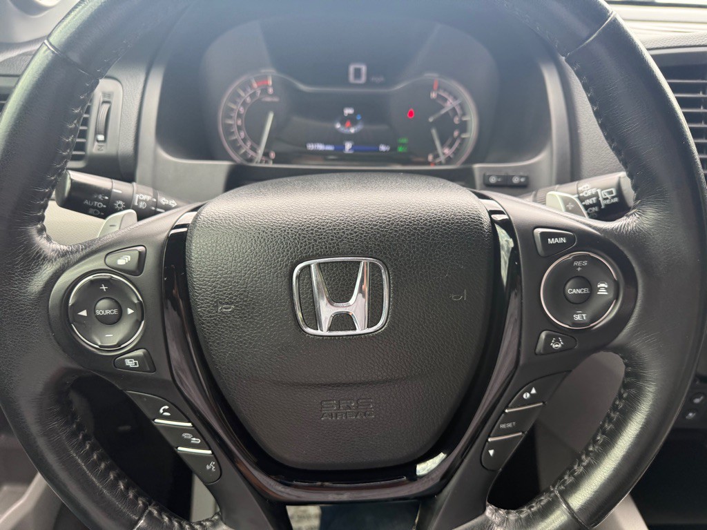2017 Honda Pilot Image 29