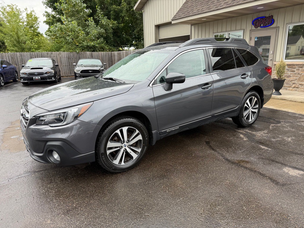 2018 Subaru Outback Image 2