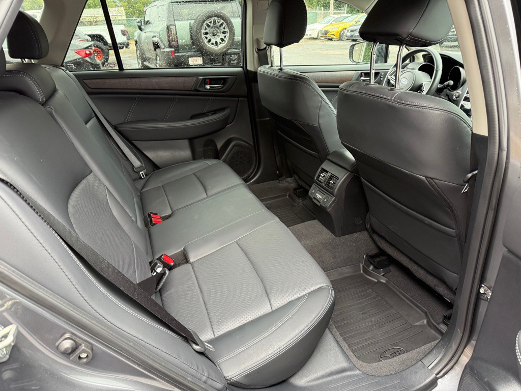2018 Subaru Outback Image 14
