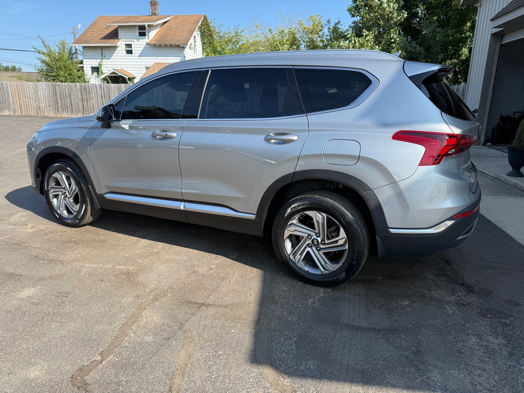 2022 Hyundai Santa Fe Image 3