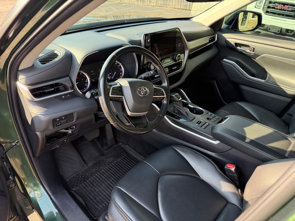 2023 Toyota Highlander Image 9