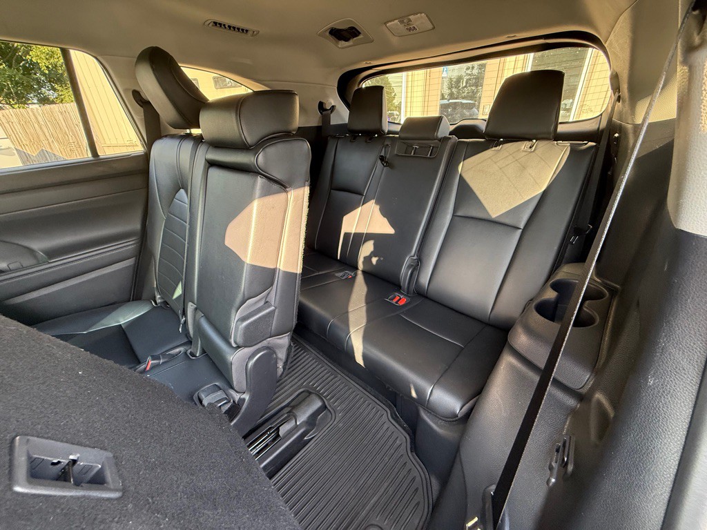 2023 Toyota Highlander Image 12