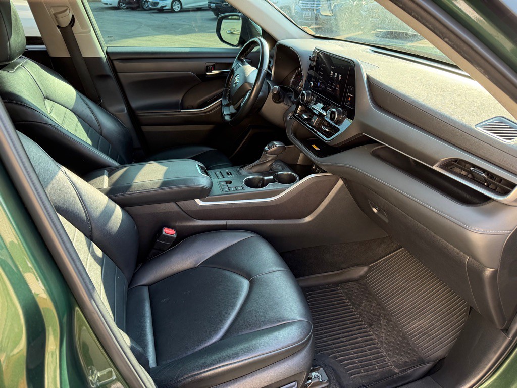 2023 Toyota Highlander Image 19