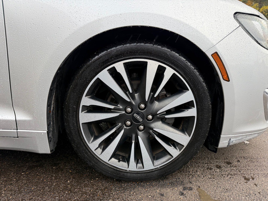 2018 Lincoln MKZ Image 9