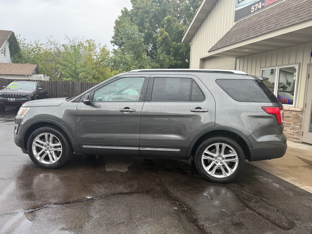 2016 Ford Explorer Image 4