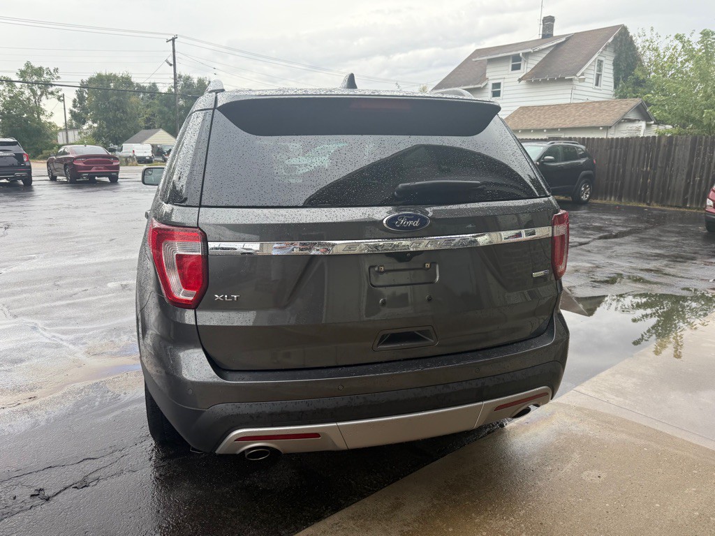 2016 Ford Explorer Image 10