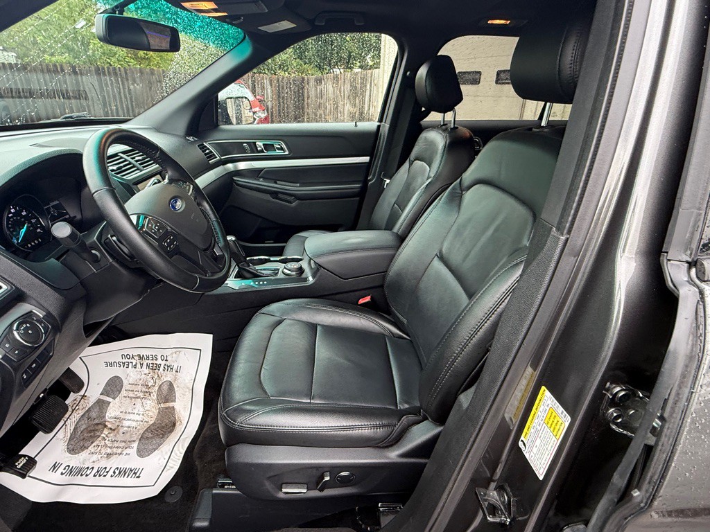 2016 Ford Explorer Image 14