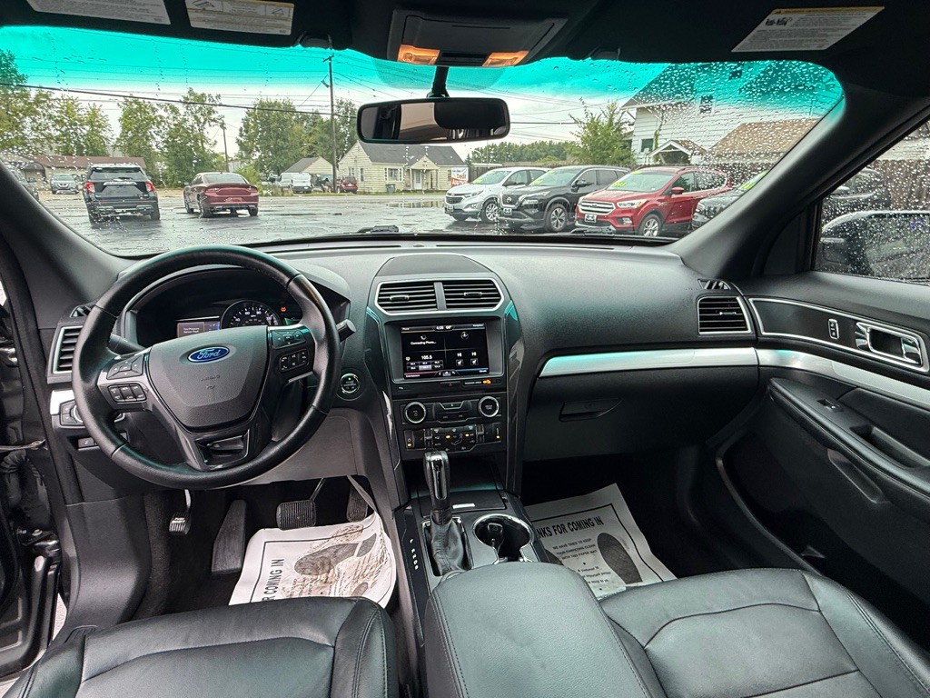 2016 Ford Explorer Image 20