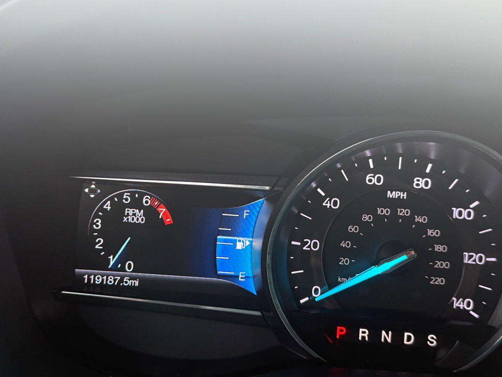 2016 Ford Explorer Image 30