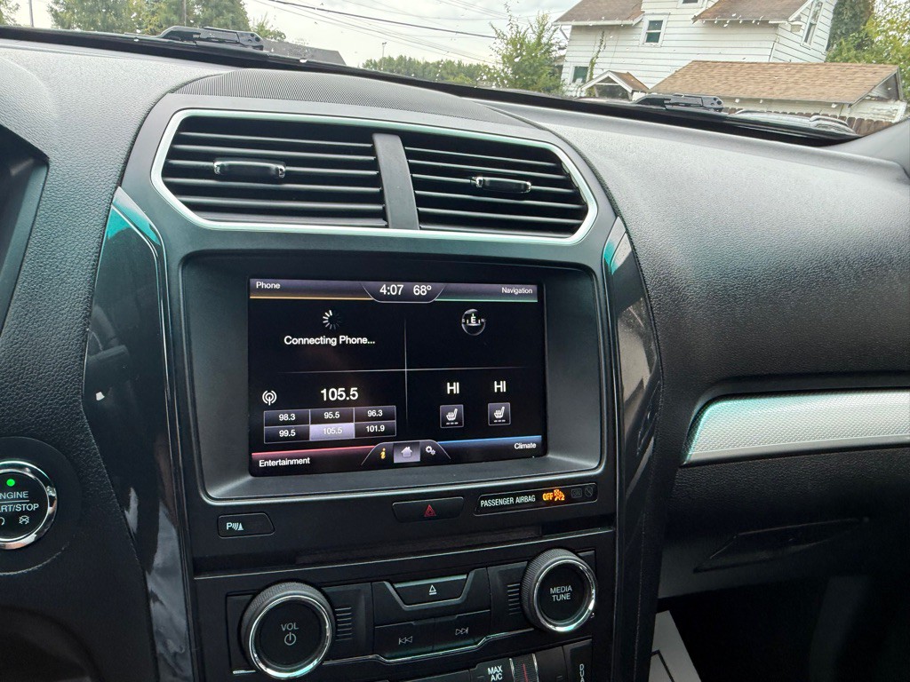 2016 Ford Explorer Image 31