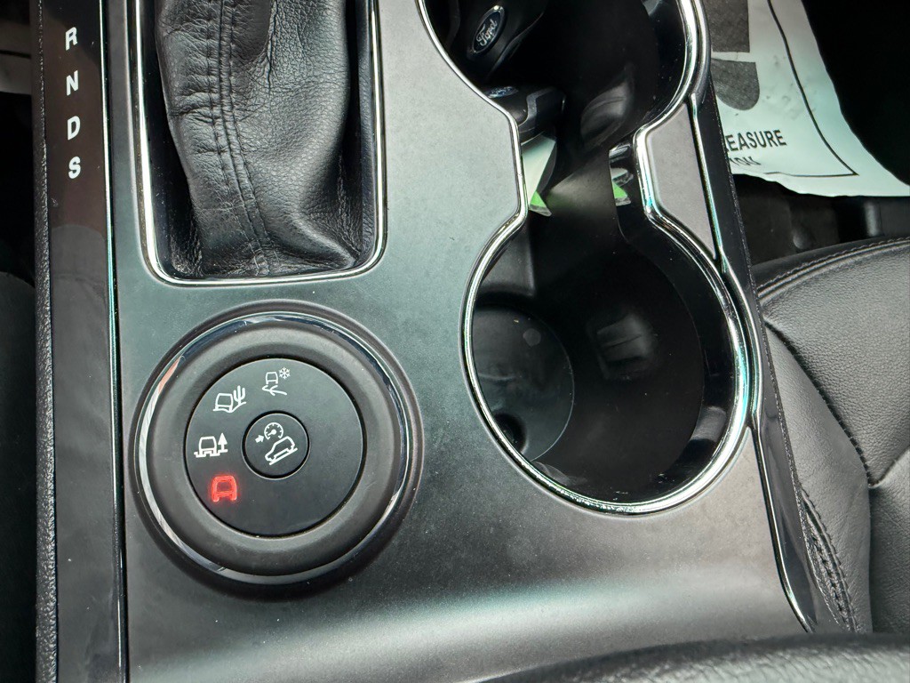 2016 Ford Explorer Image 33