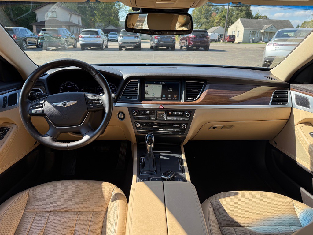 2015 Hyundai Genesis Image 19