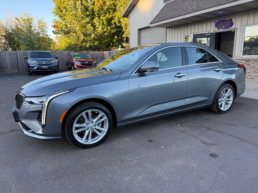 2022 Cadillac CT4 Image 2