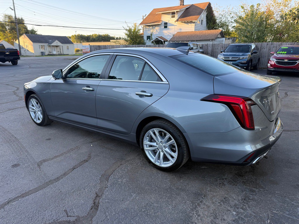 2022 Cadillac CT4 Image 3