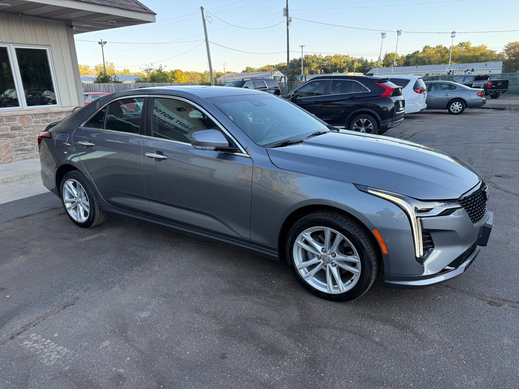 2022 Cadillac CT4 Image 8