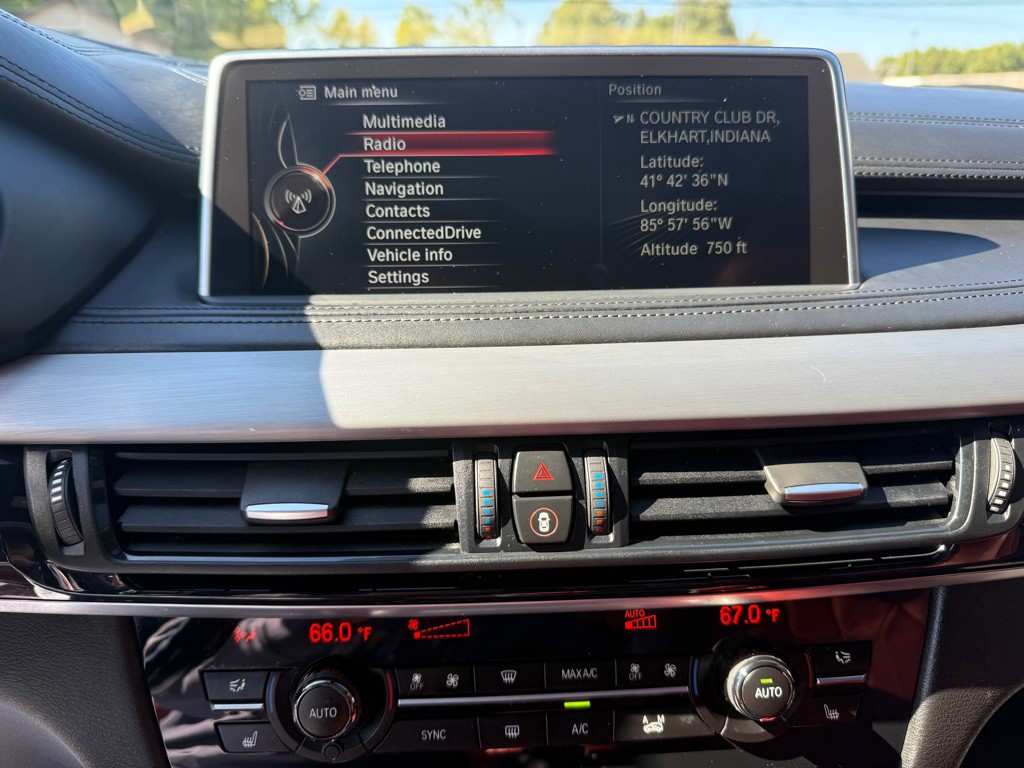 2015 BMW X6 Image 19