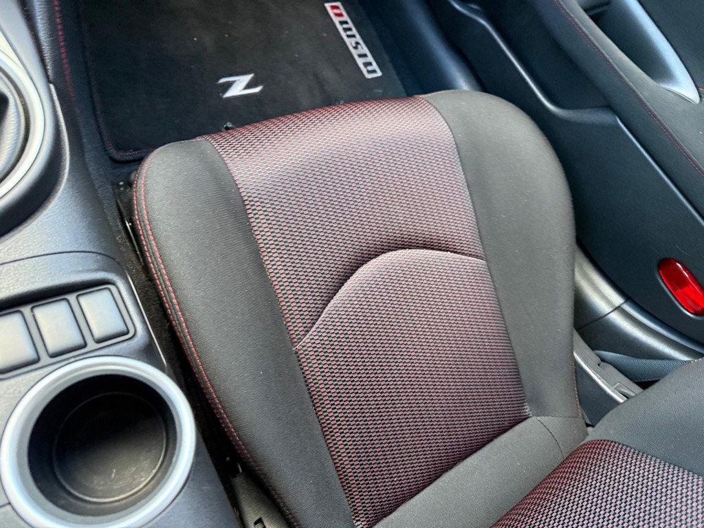 2011 Nissan 370Z Image 29