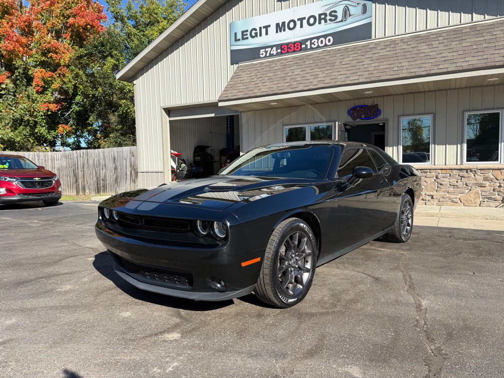 2018 Dodge Challenger Image 1