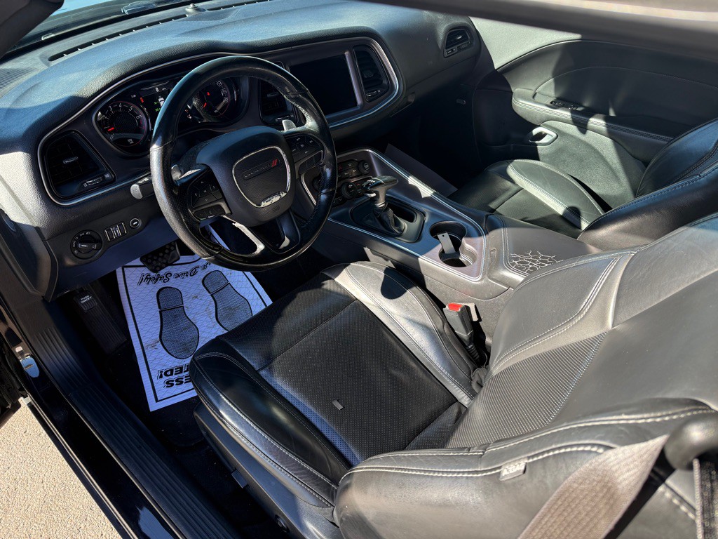 2018 Dodge Challenger Image 10