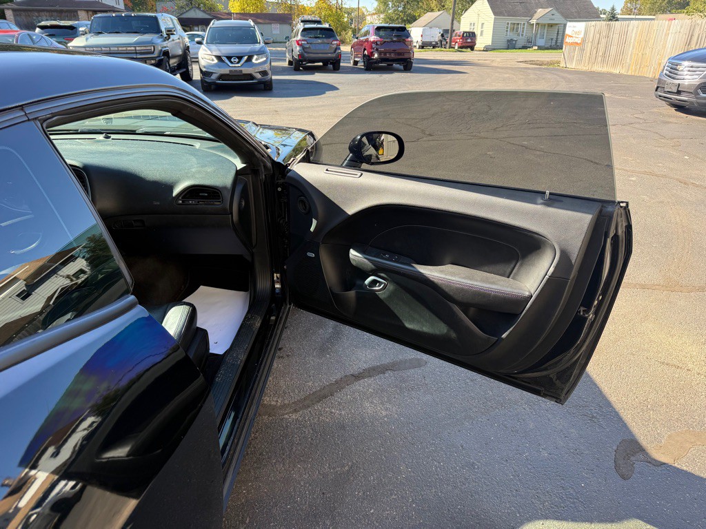 2018 Dodge Challenger Image 15