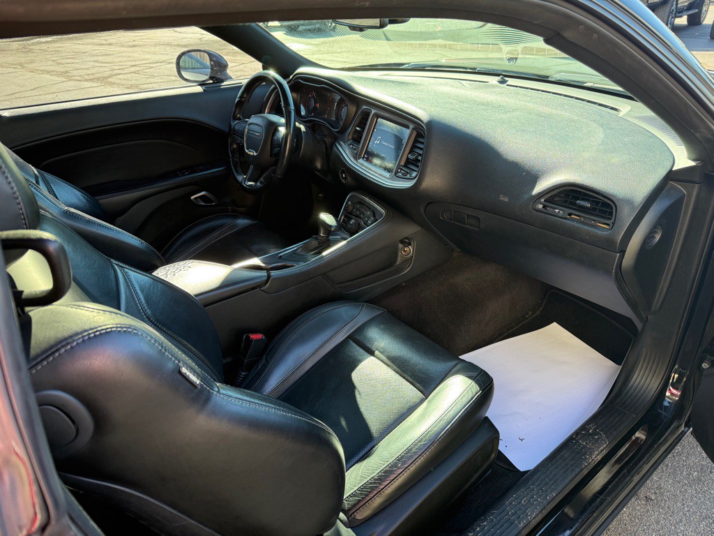 2018 Dodge Challenger Image 16