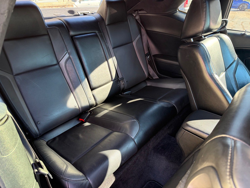 2018 Dodge Challenger Image 17