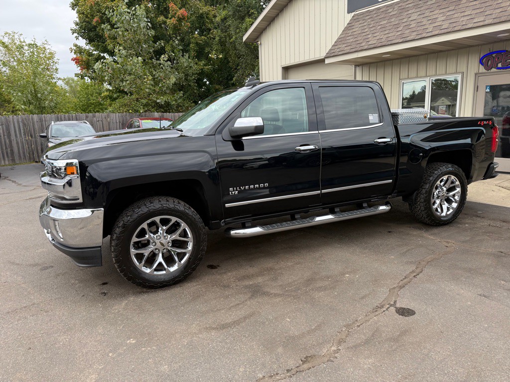 2018 Chevrolet Silverado 1500 Image 2